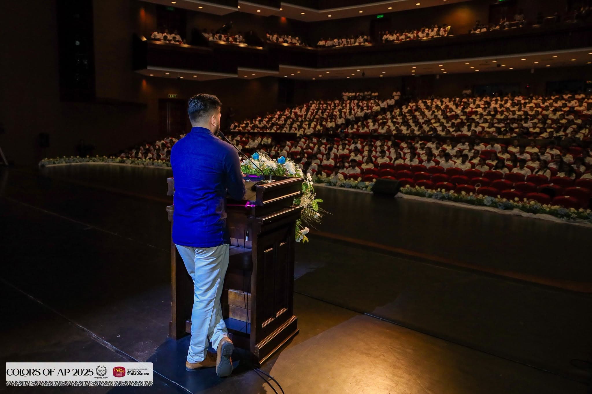 An AP.LK lecture filling a packed auditorium